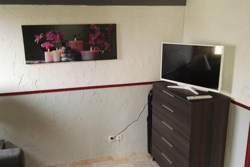 לה ברקרה Studio Mezzanine En Residence Avec Piscine Au Village מראה חיצוני תמונה